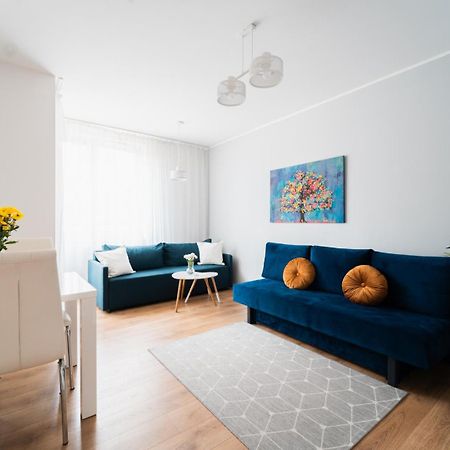 Nice Apartment - Near Sky Tower - Private Parking 브로츠와프 외부 사진