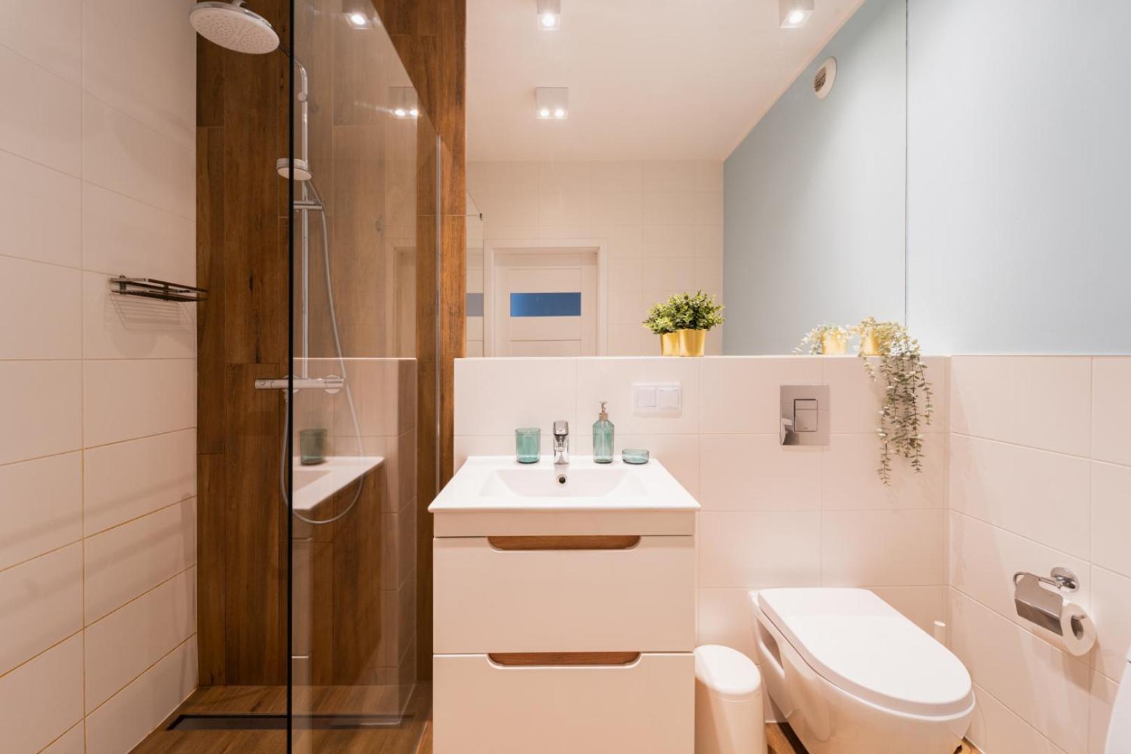 Nice Apartment - Near Sky Tower - Private Parking 브로츠와프 외부 사진